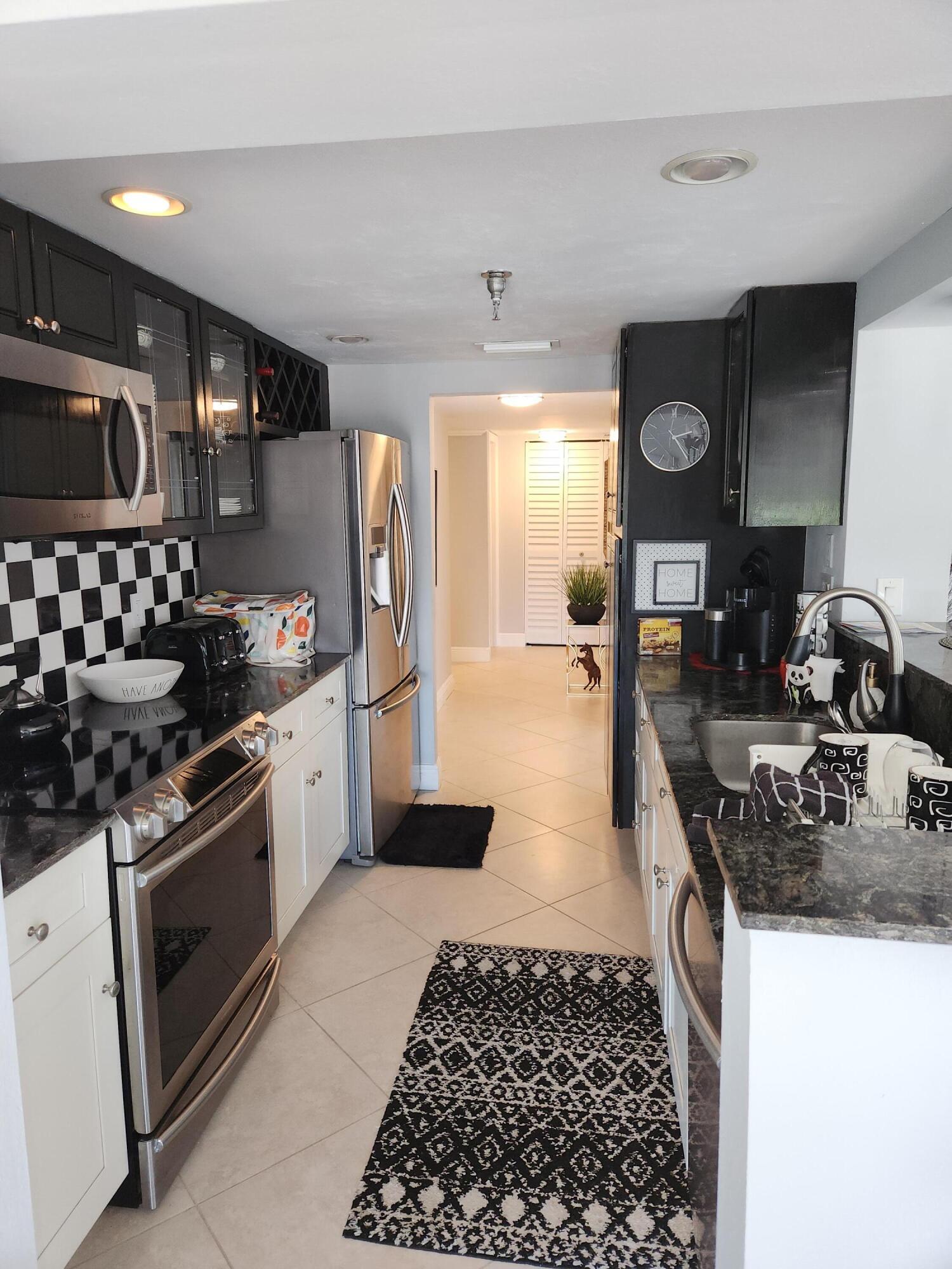 899 Jeffery Street, Unit 701 Boca Raton, FL 33487 - Photo 2 of 79 899 Jeffery St 701 pic 6