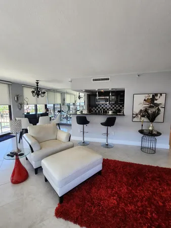 $8,000 | 899 Jeffery Street, Unit 701, Boca Raton, FL 33487