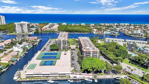$8,000 | 899 Jeffery Street, Unit 701, Boca Raton, FL 33487