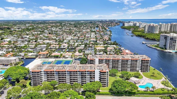 $8,000 | 899 Jeffery Street, Unit 701, Boca Raton, FL 33487