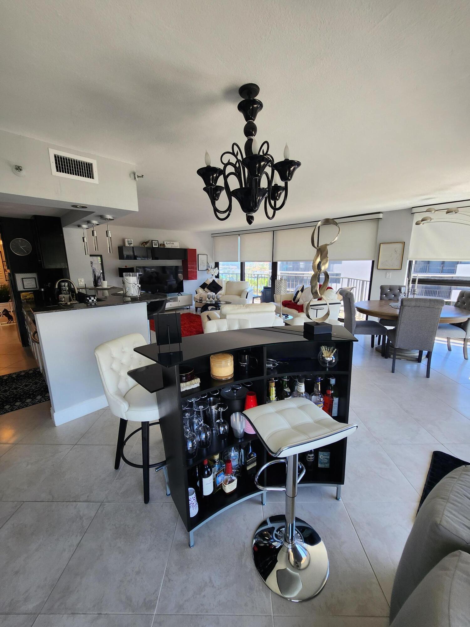 899 Jeffery Street, Unit 701 Boca Raton, FL 33487 - Photo 7 of 79 899 Jeffery St 701 pic 8