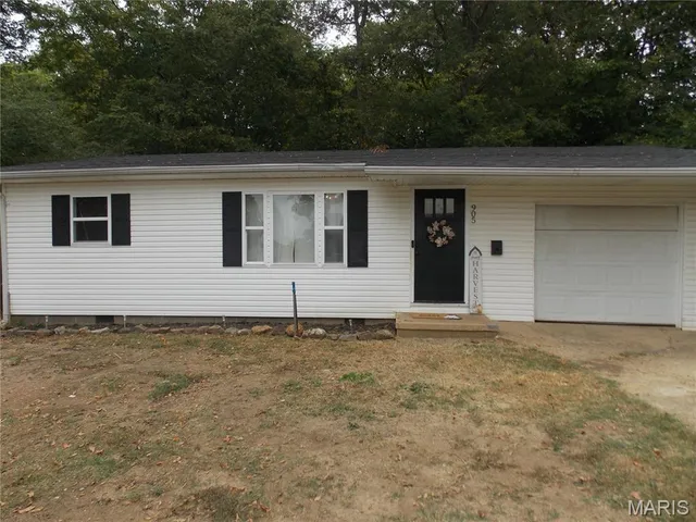 $98,900 | 905 Maple Street, Doniphan, MO 63935