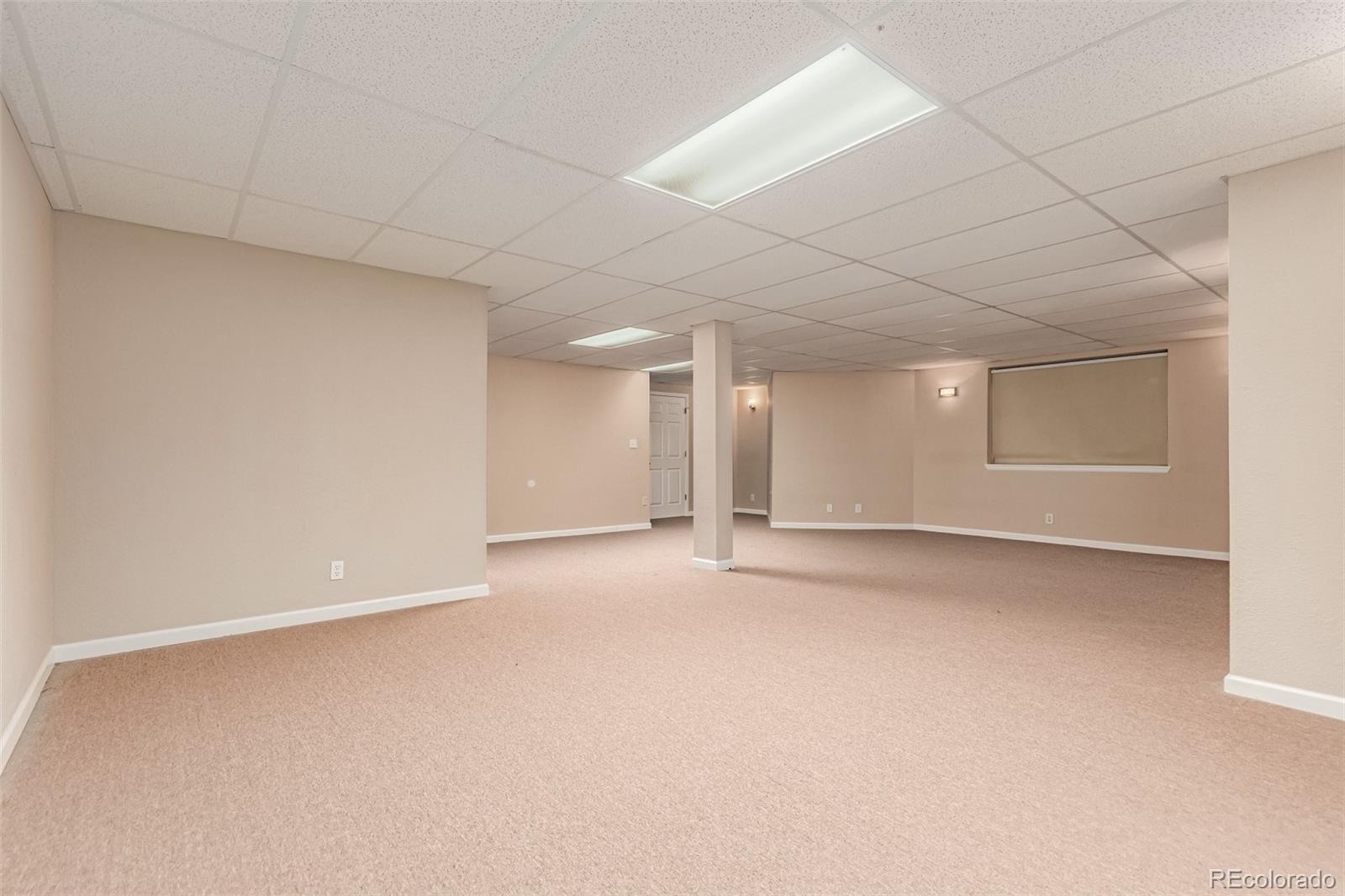 4538 South Atchison Way Aurora, CO 80015 - Photo 45 of 50 an empty room with windows