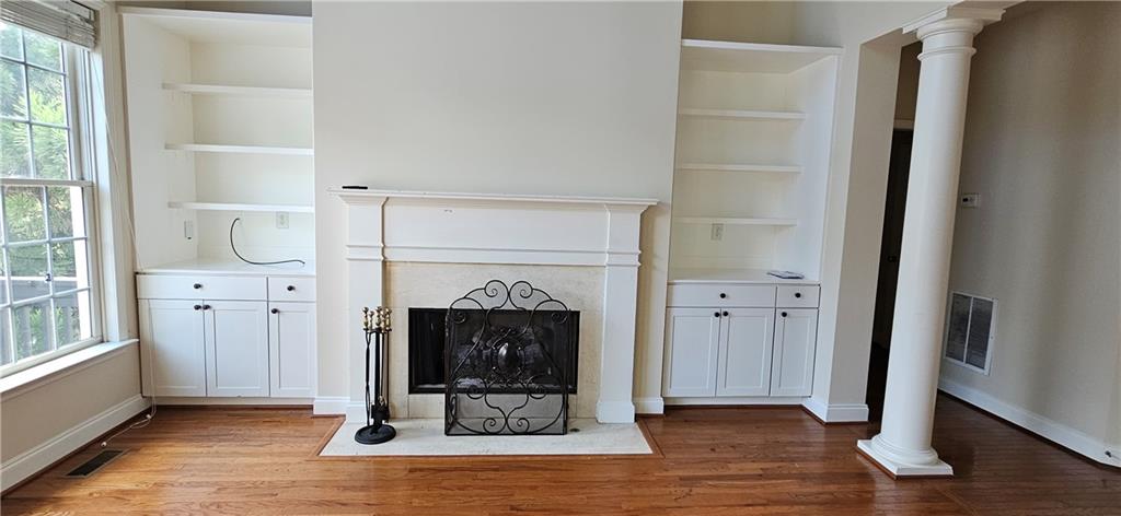 647 Maple Grove Way Marietta, GA 30066 - Photo 6 of 37