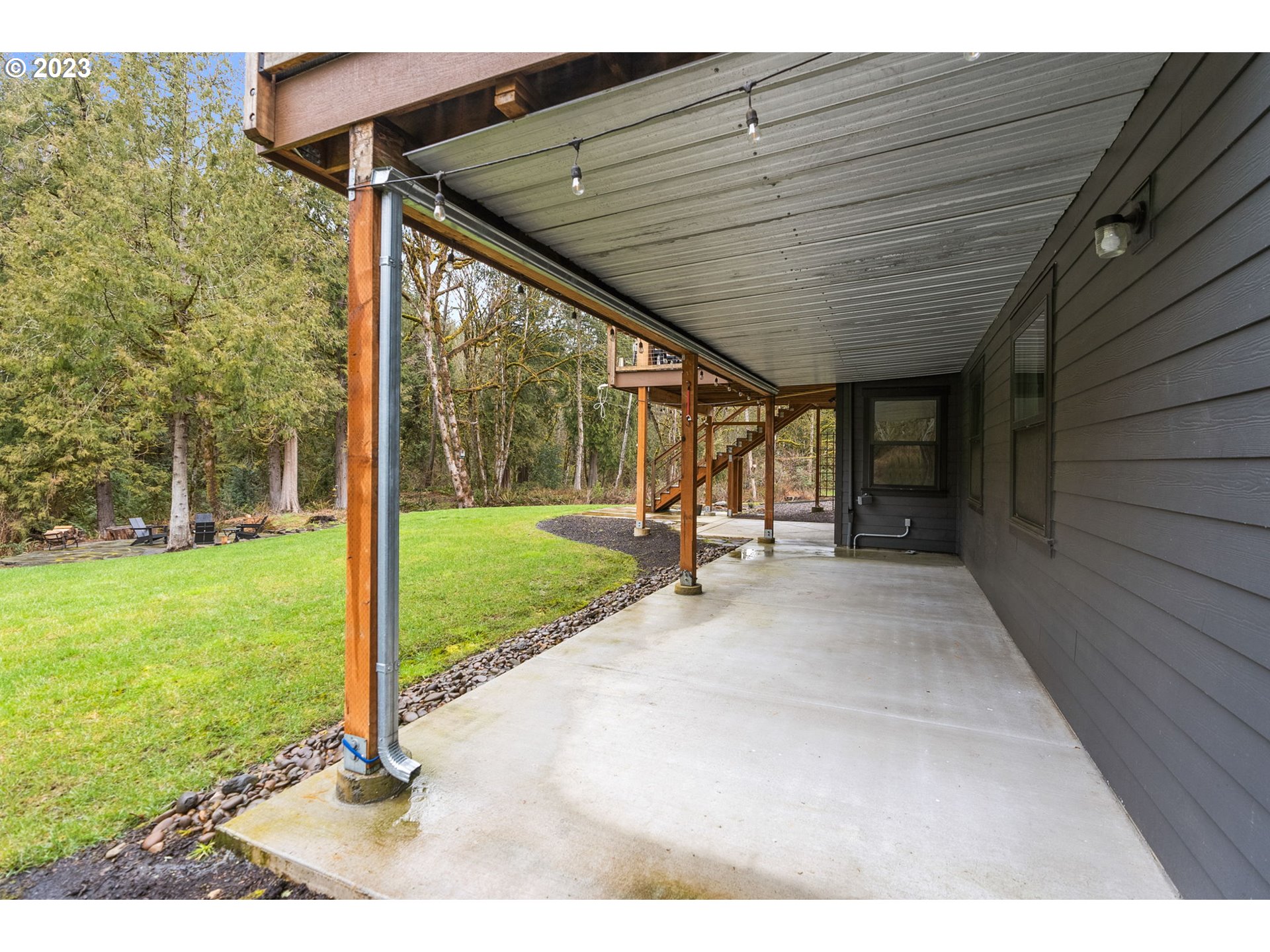 19745 South Upper Road Oregon City, OR 97045 - Photo 26 of 32 Covered Patio