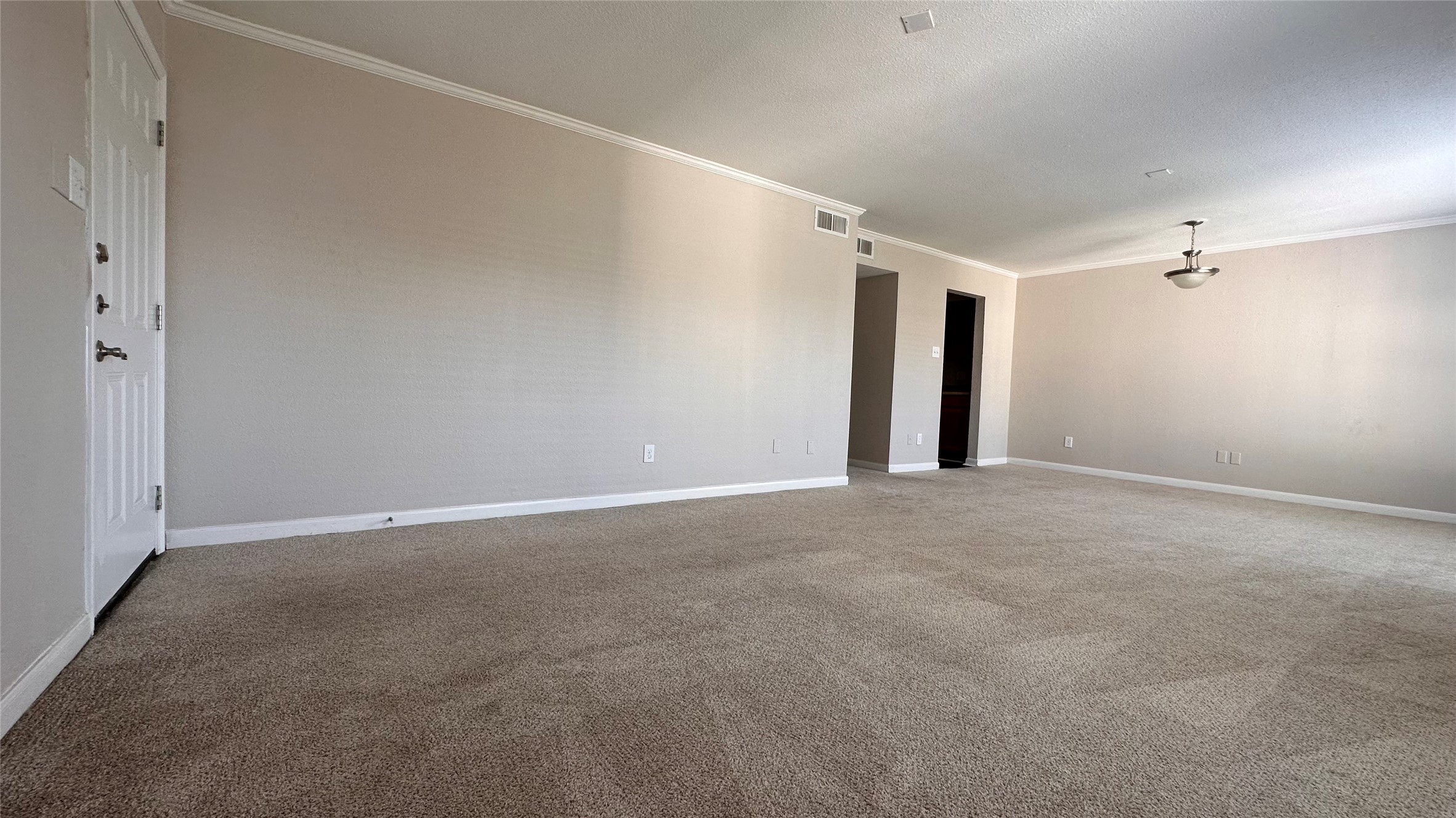 7315 Brompton Street, Unit 303B Houston, TX 77025 - Photo 3 of 14 a view of an empty room