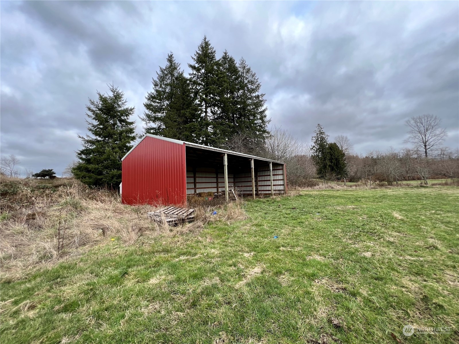 32 889 Elma, WA 98541 - Photo 22 of 29 a backyard of a house with lots of green space