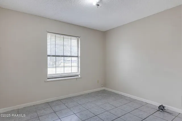 $1,500 | 201 Calypso Lane, Lafayette, LA 70508