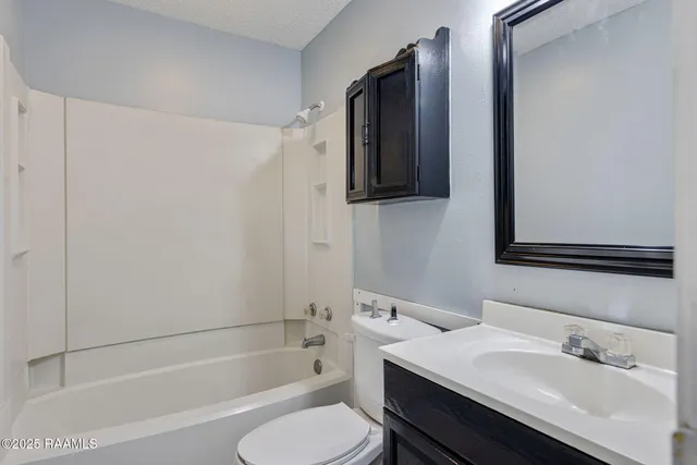 $1,500 | 201 Calypso Lane, Lafayette, LA 70508