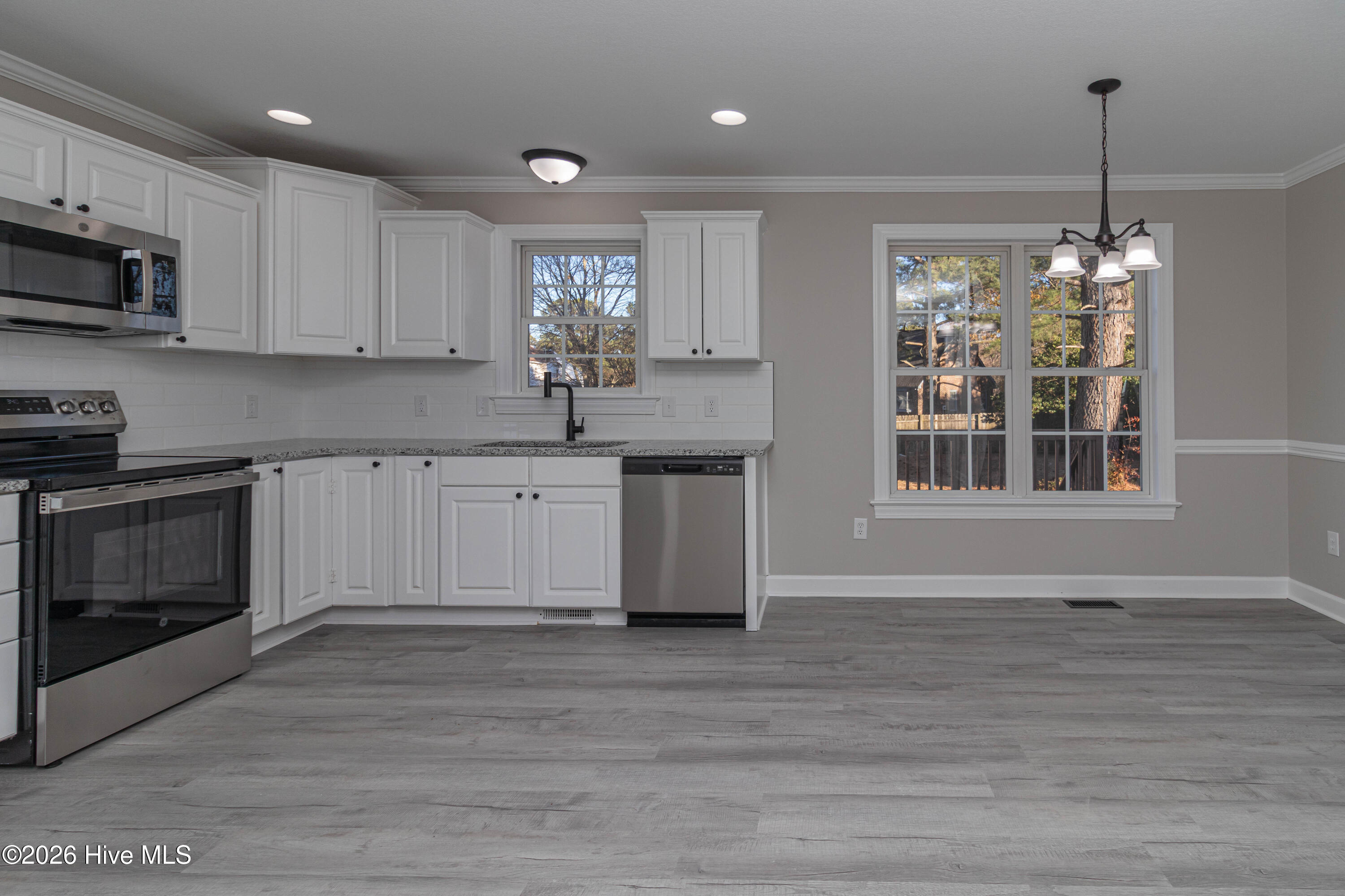 4657 Old Tar Road Winterville, NC 28590 - Photo 7 of 35 IMG_1754