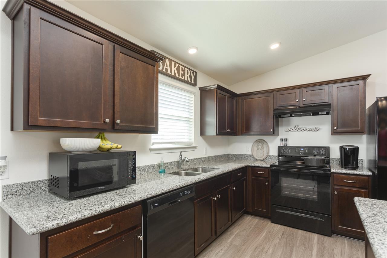 4696 Integrity Court Milton, FL 32570 - Photo 6 of 31