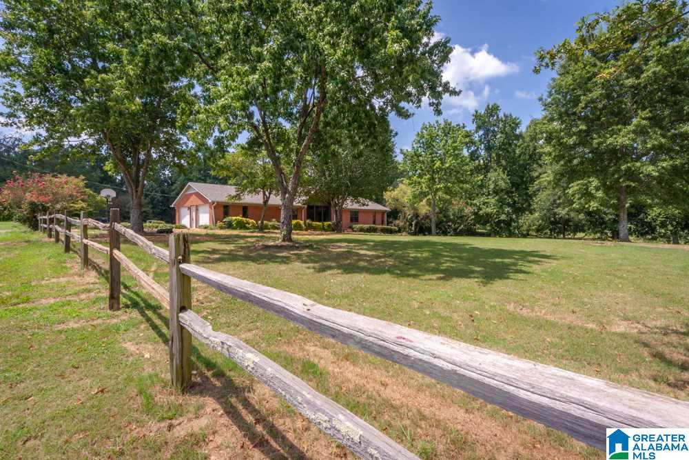 294 Sitton Road Hayden, AL 35079 - Photo 2 of 18