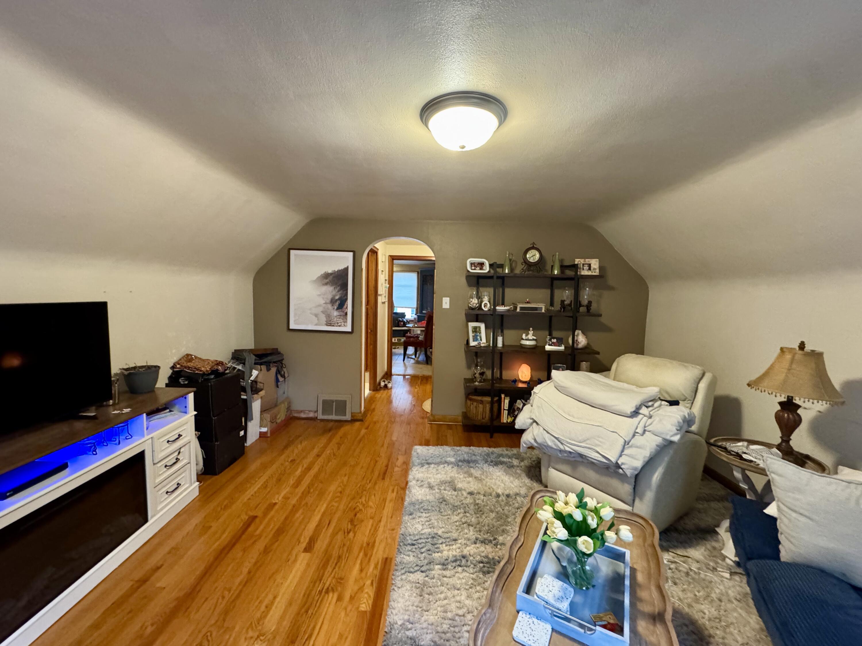 4012 Taft Road Kenosha, WI 53142 - Photo 24 of 34 Upper Living Room