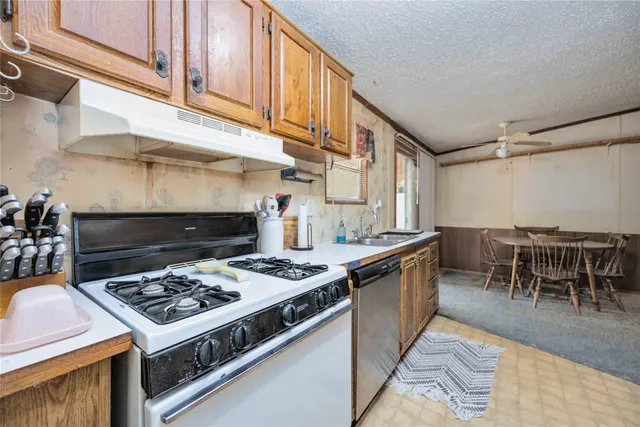 $306,974 | 20314 Great Lake Street, Waller, TX 77484