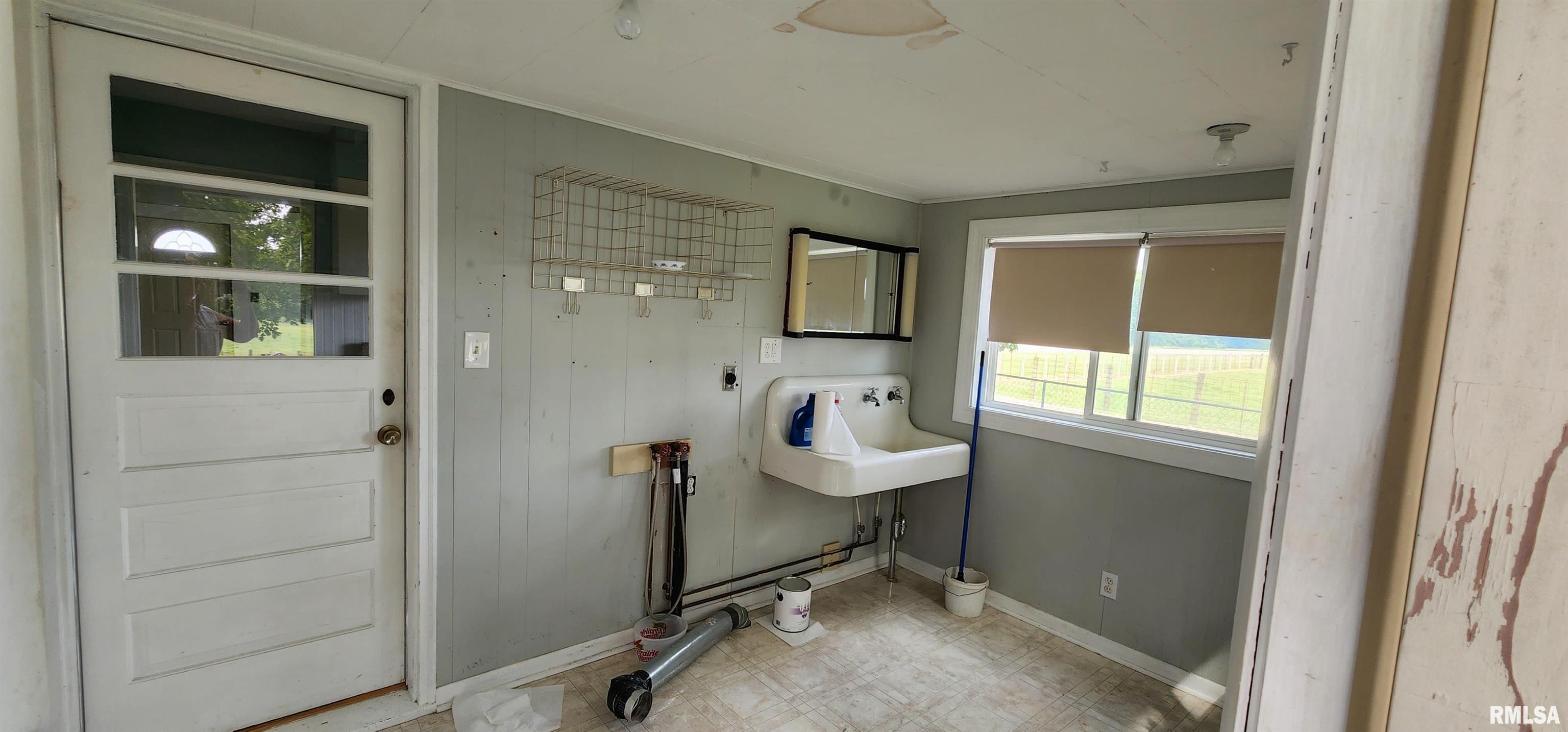 15880 Old Jacksonville Road New Berlin, IL 62670 - Photo 6 of 10