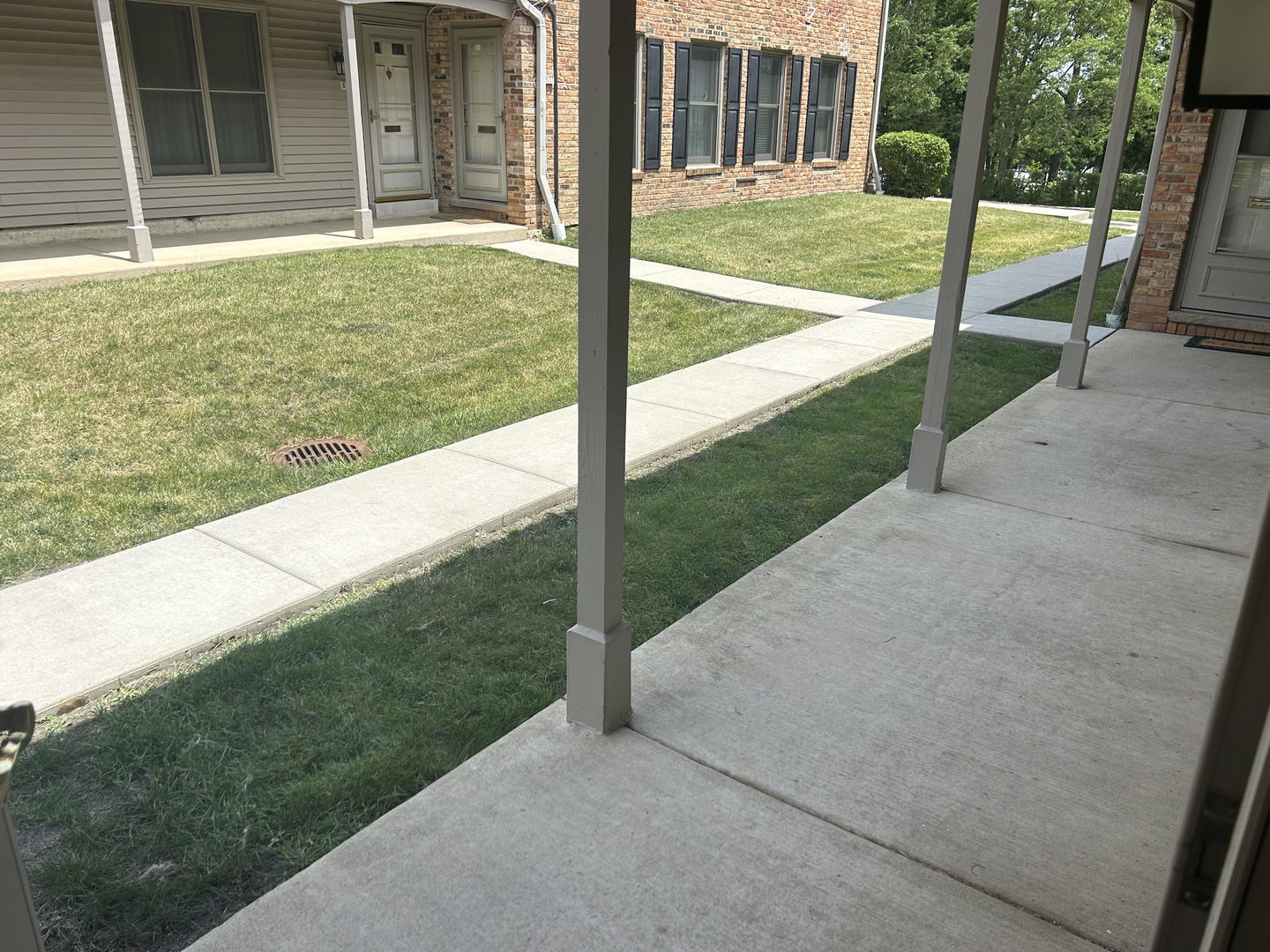 1713 Bristol Walk Hoffman Estates, IL 60169 - Photo 2 of 14 a view of back yard of the house