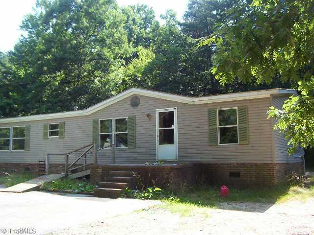 463 Pedigo Ridge Road Ararat, VA 24053 - Photo 1 of 1 Exterior Front.