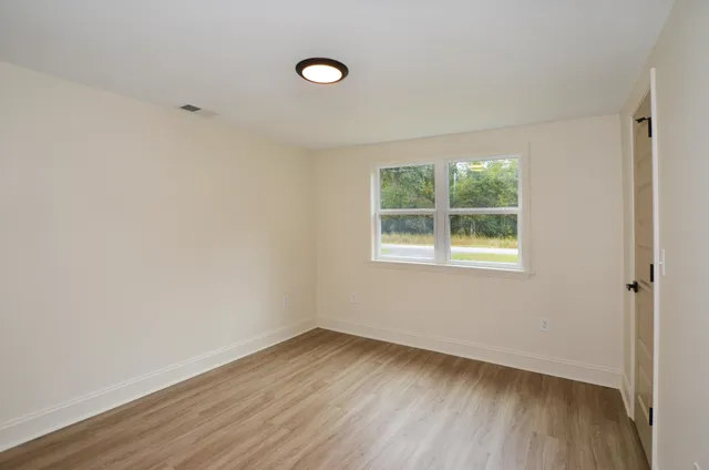 $2,275 | 670 Dupre Road, McClellanville, SC 29458