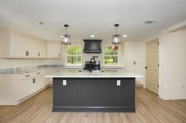 $2,275 | 670 Dupre Road, McClellanville, SC 29458