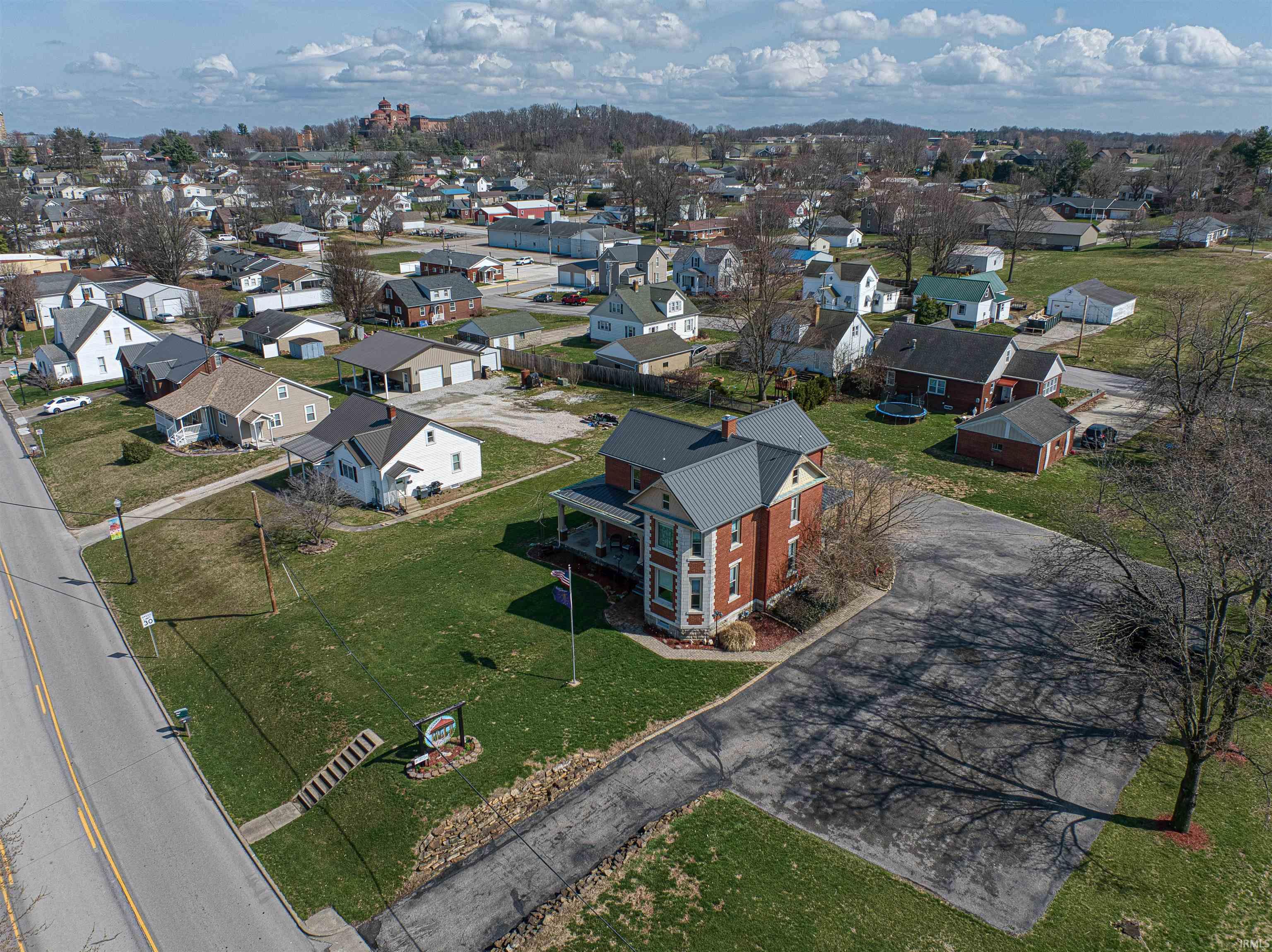 210 Main Street Ferdinand, IN 47532 - Photo 4 of 36