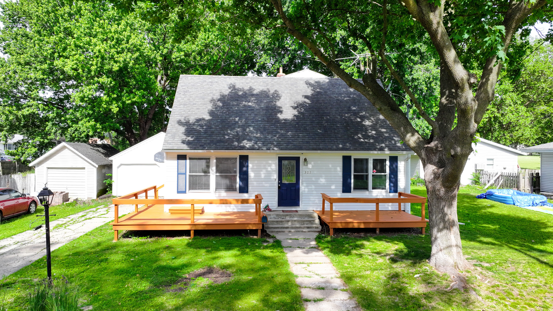 301 Ash Avenue Morrison, IL 61270 - Photo 1 of 36