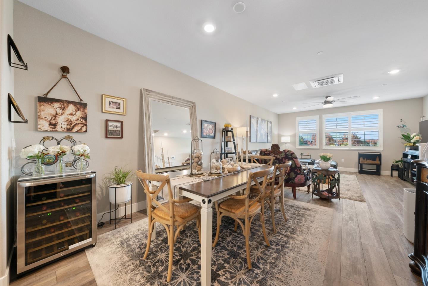 6725 Magnetic Loop San Jose, CA 95119 - Photo 22 of 68 a view of a dining room with furniture