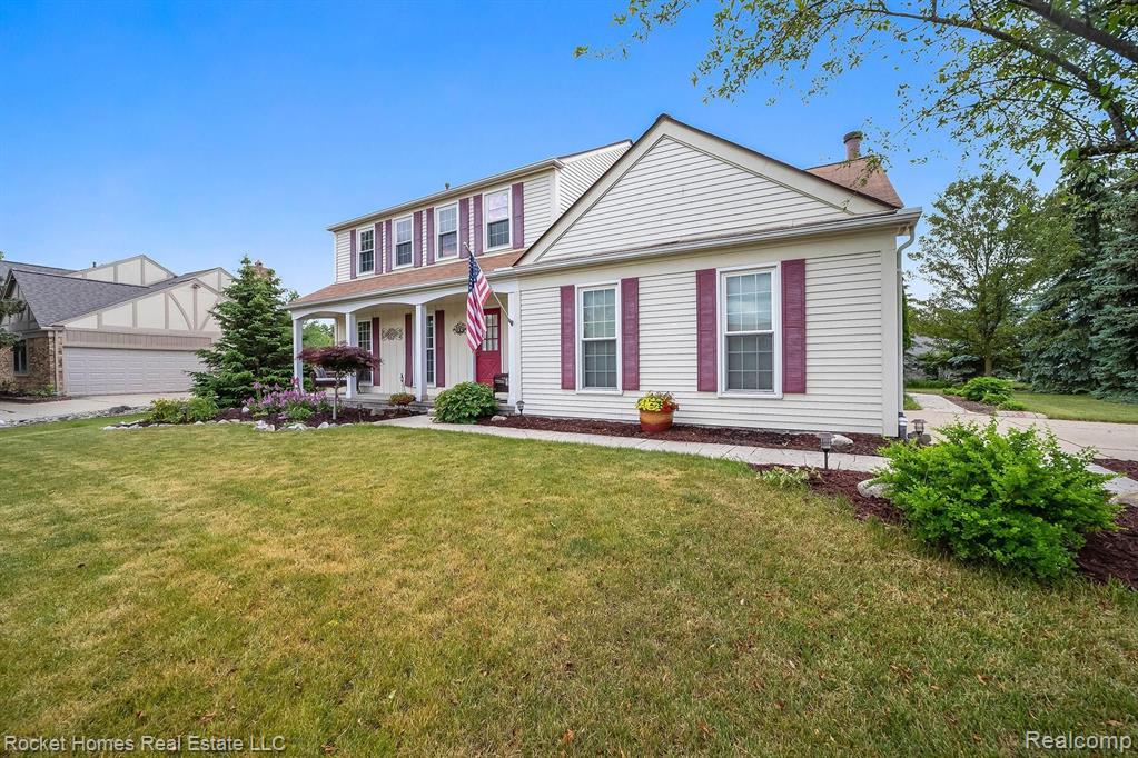 1575 Grandview Drive Rochester Hills, MI 48306 - Photo 3 of 32