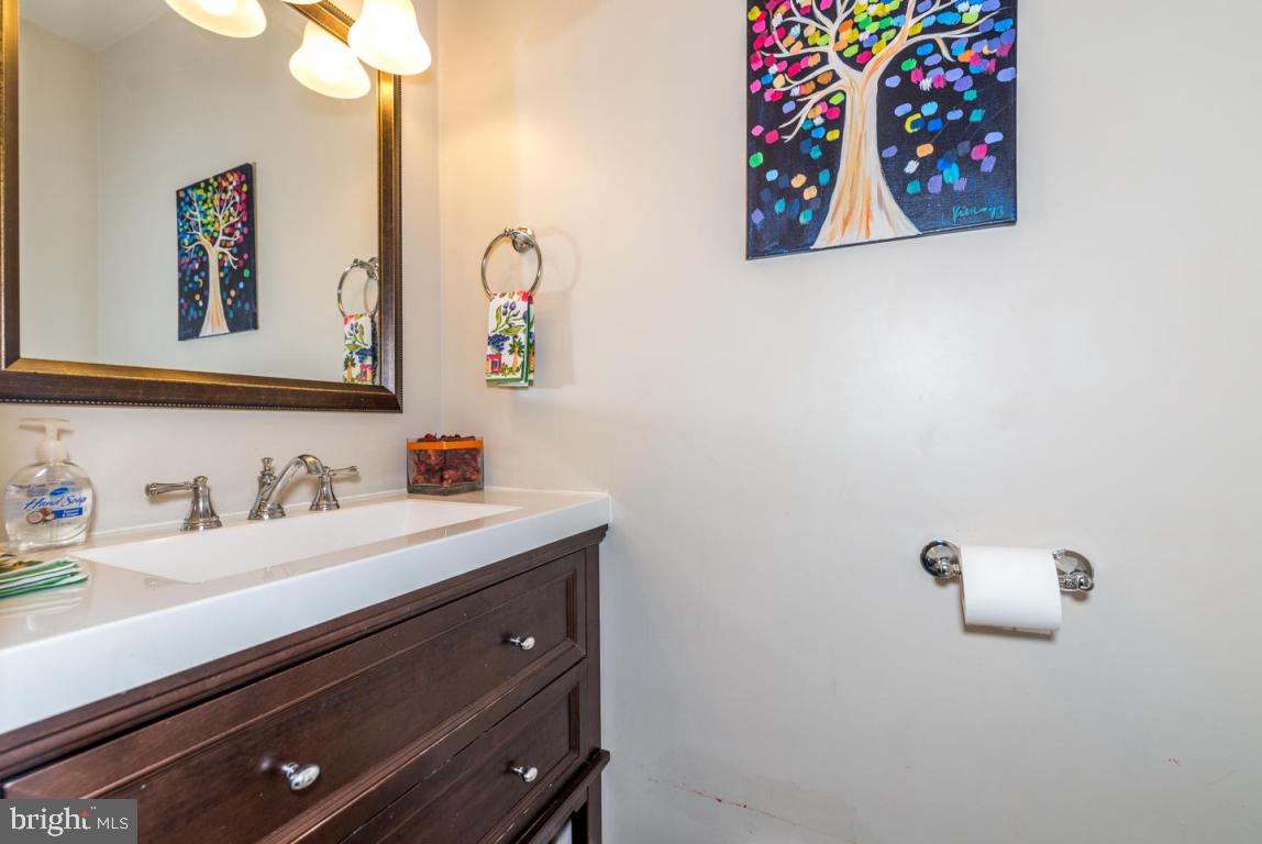 1133 Devonshire Road Lancaster, PA 17601 - Photo 12 of 24 Gallery Image 12