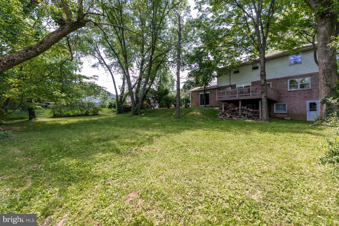 1133 Devonshire Road Lancaster, PA 17601 - Photo 23 of 24 Gallery Image 23