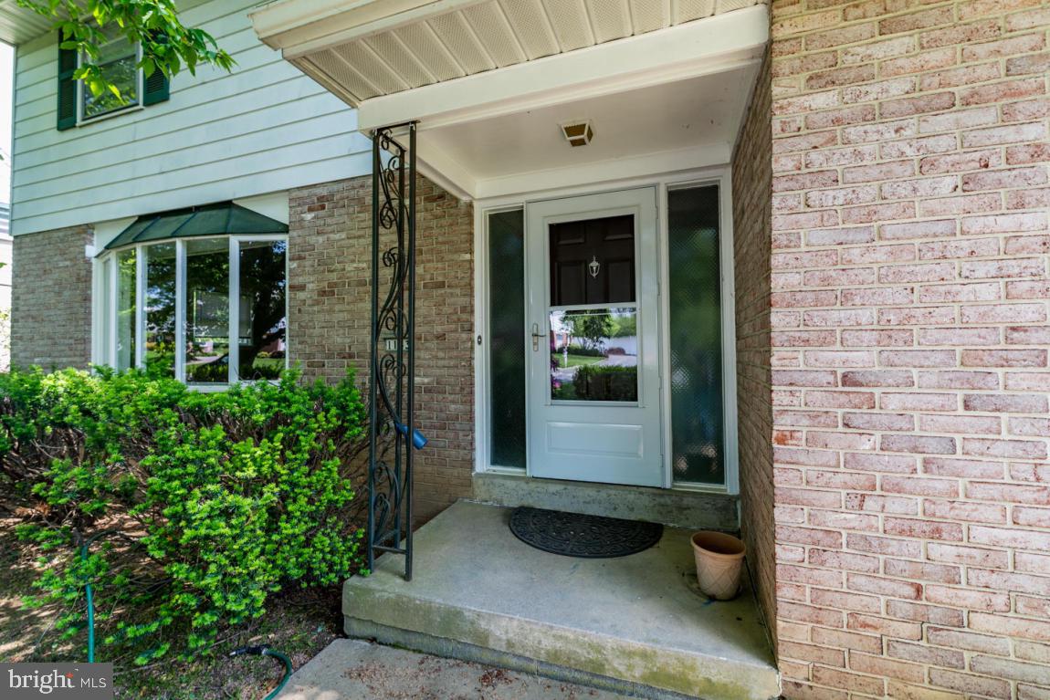 1133 Devonshire Road Lancaster, PA 17601 - Photo 4 of 24 Gallery Image 4