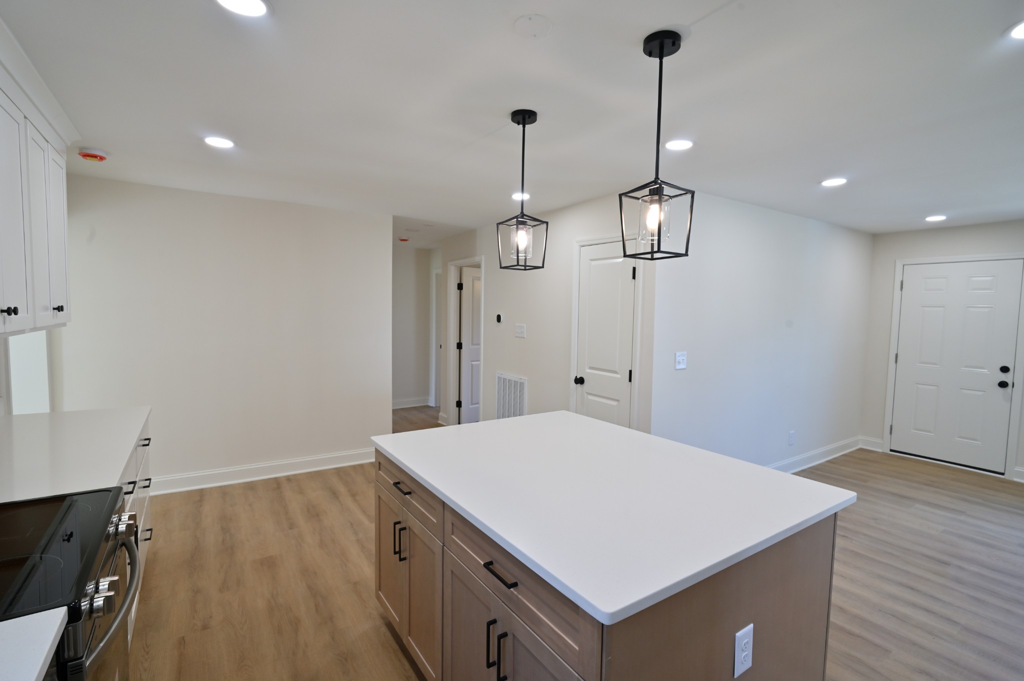 808 Hughes Street Spring Hill, TN 37174 - Photo 8 of 25