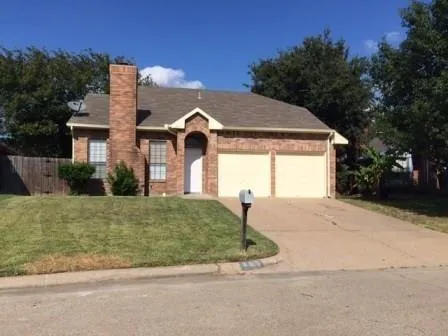 $1,975 | 205 Ironbark Drive, Arlington, TX 76018