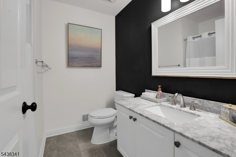 10 Raleigh Court Bernards, NJ 07920 - Photo 26 of 46