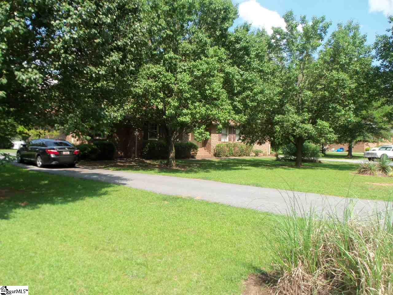 409-411 Floyd Road Spartanburg, SC 29307 - Photo 2 of 8