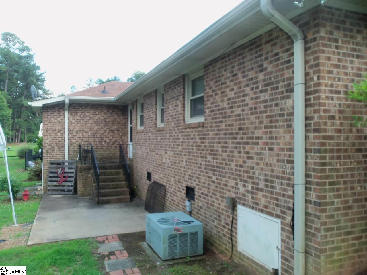 409-411 Floyd Road Spartanburg, SC 29307 - Photo 8 of 8