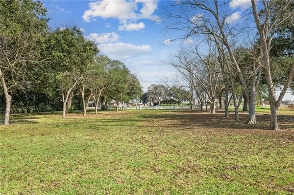 $395,000 | 14116 Highway 23, Belle Chasse, LA 70037