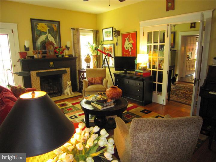 310 Spruce Street Haddonfield, NJ 08033 - Photo 8 of 25 Living Room