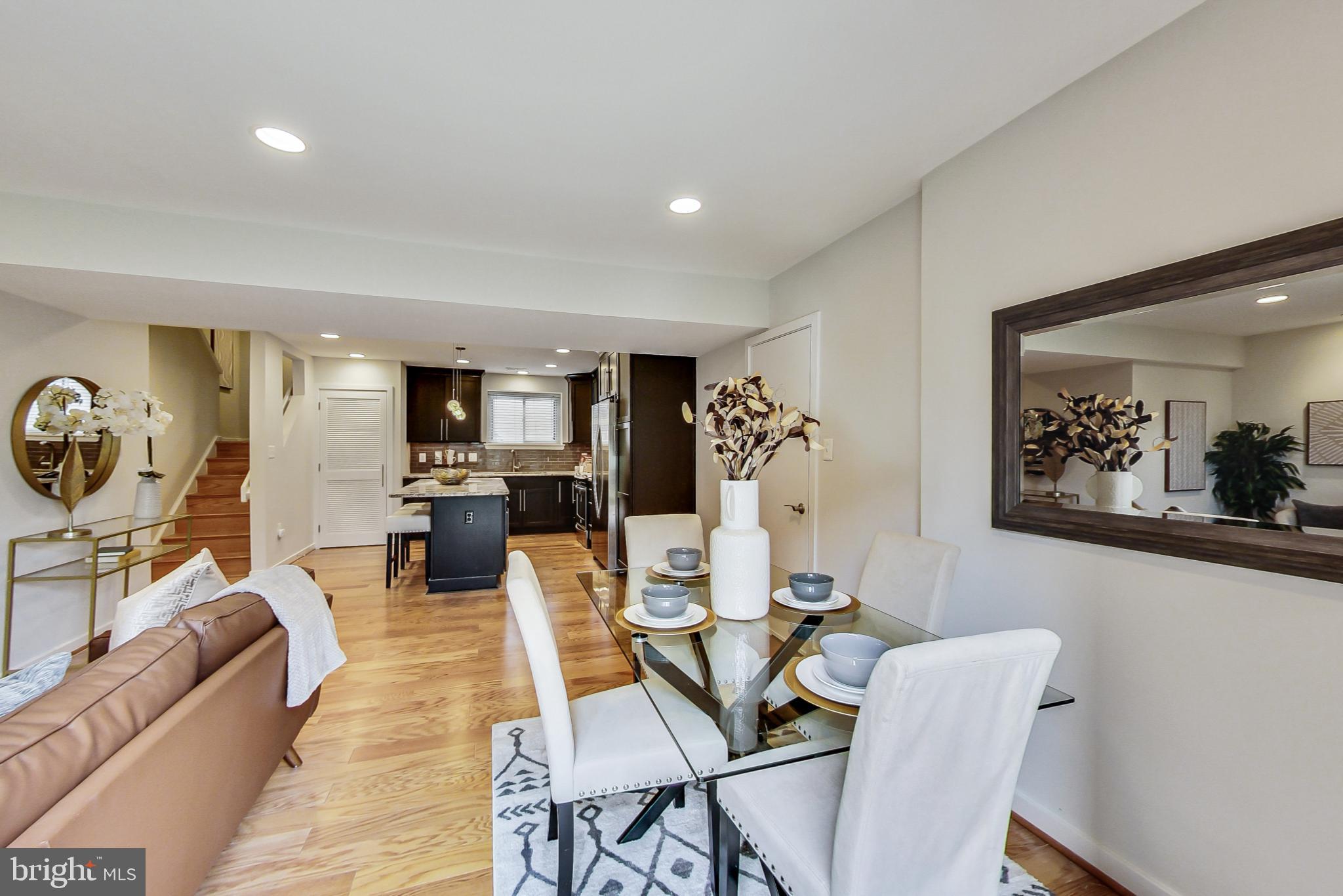 8917 Battery Place, Unit 26 Bethesda, MD 20814 - Photo 7 of 31 Plenty of Space for a Large Dining Table