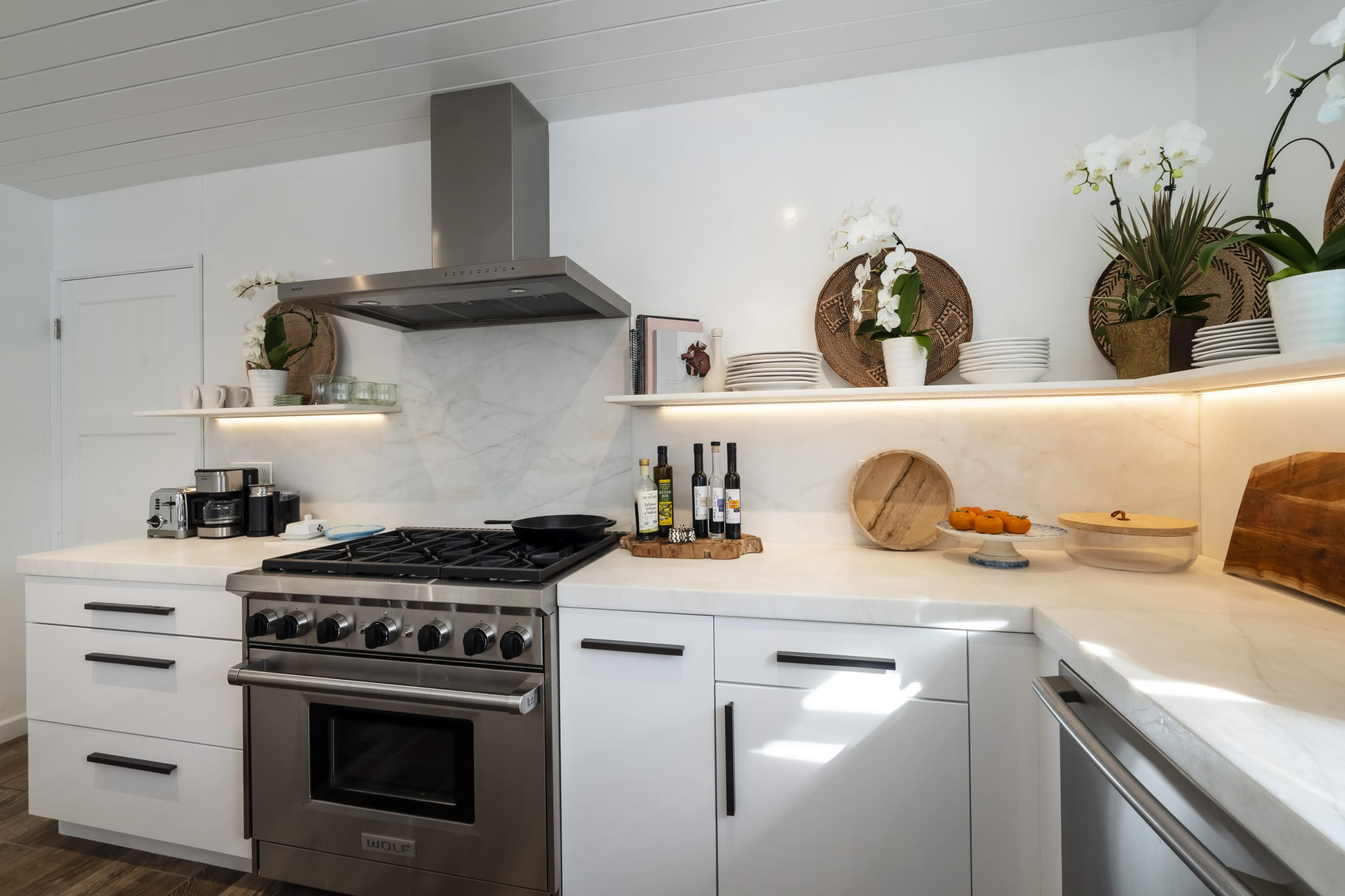 8113 Puesta Del Sol Carpinteria, CA 93013 - Photo 11 of 30 R19