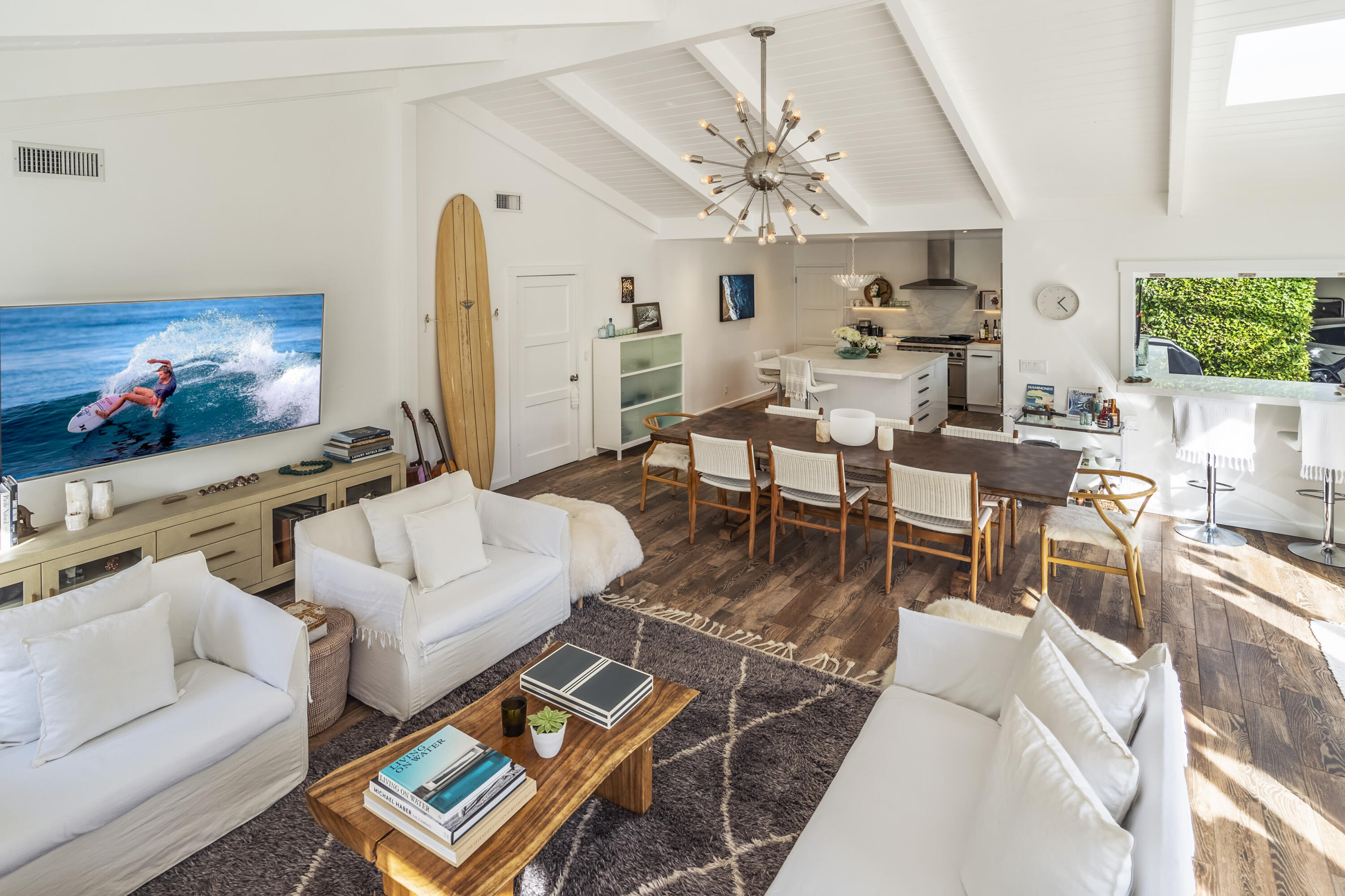 8113 Puesta Del Sol Carpinteria, CA 93013 - Photo 3 of 30 R7