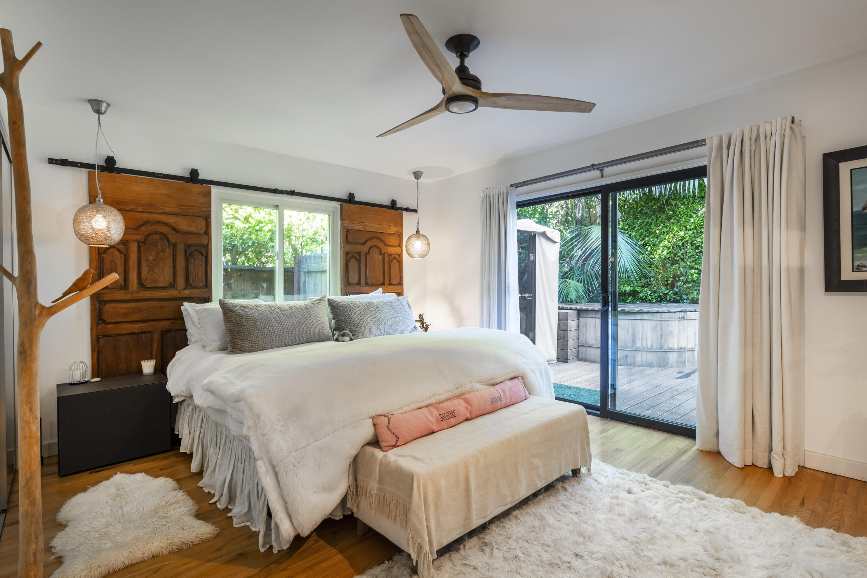 8113 Puesta Del Sol Carpinteria, CA 93013 - Photo 4 of 30 R10