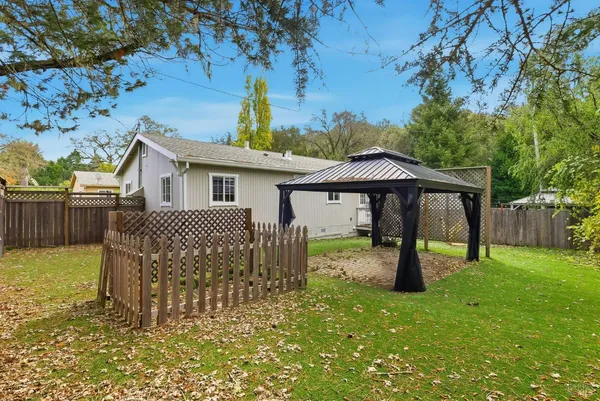 $895,000 | 567 San Geronimo Valley Drive, San Geronimo, CA 94963