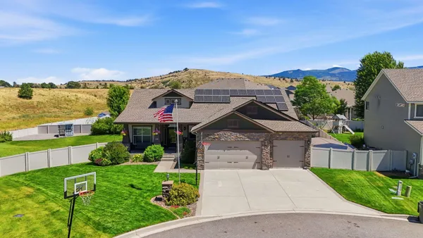 $835,000 | 1031 South Kayla Court, Greenacres, WA 99016