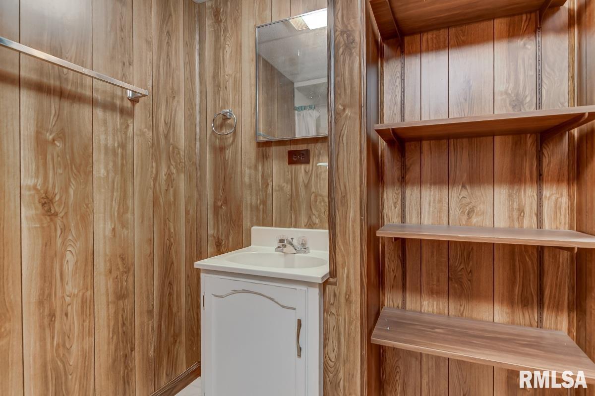 2105 Scarbrough Road Springfield, IL 62702 - Photo 20 of 23