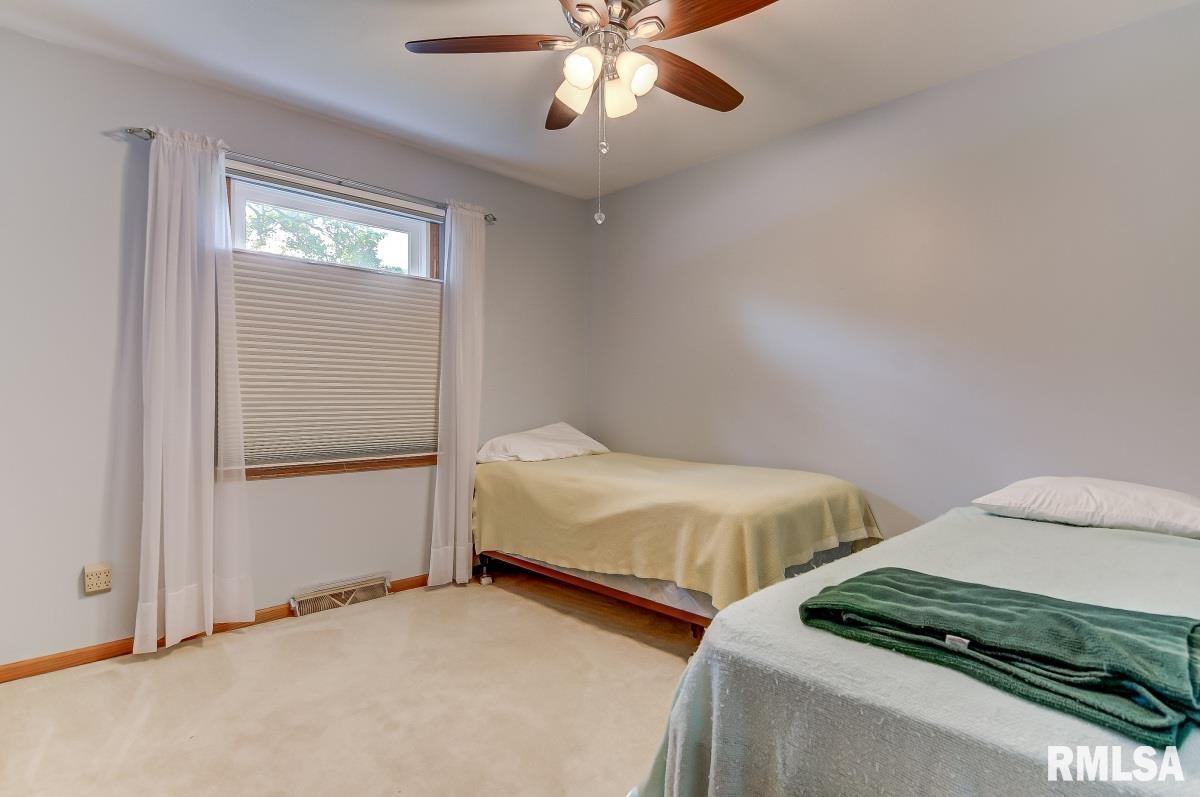 2105 Scarbrough Road Springfield, IL 62702 - Photo 10 of 23