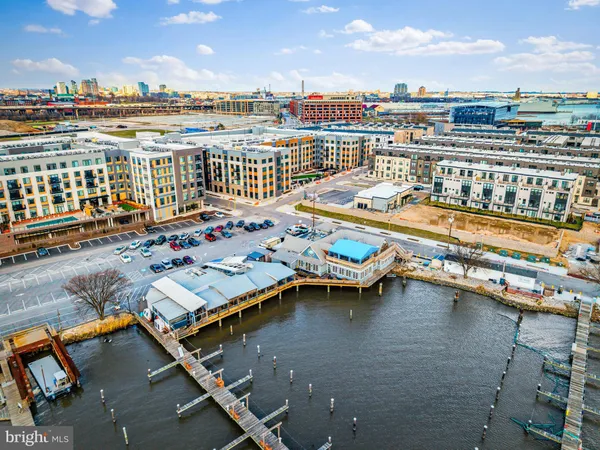 $499,000 | 2508 West Peninsula Drive, Unit 302A, Baltimore, MD 21230