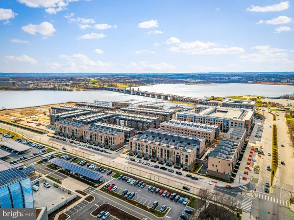 $499,000 | 2508 West Peninsula Drive, Unit 302A, Baltimore, MD 21230