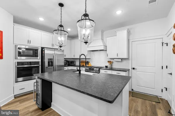 $499,000 | 2508 West Peninsula Drive, Unit 302A, Baltimore, MD 21230