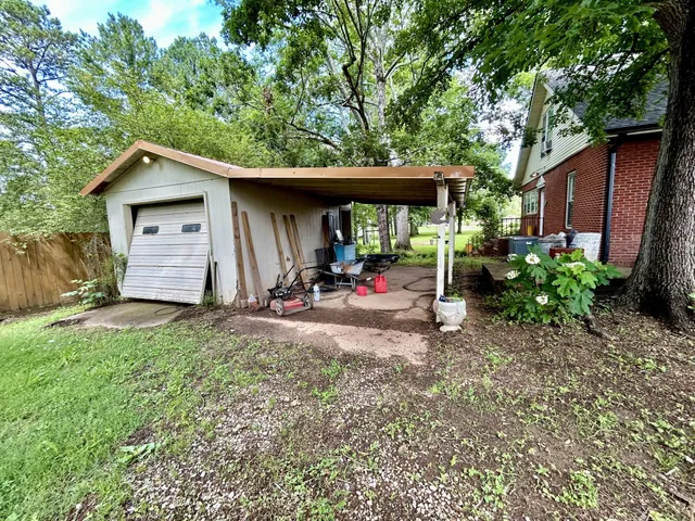 $245,000 | 395 Market Street, Elkton, TN 38455