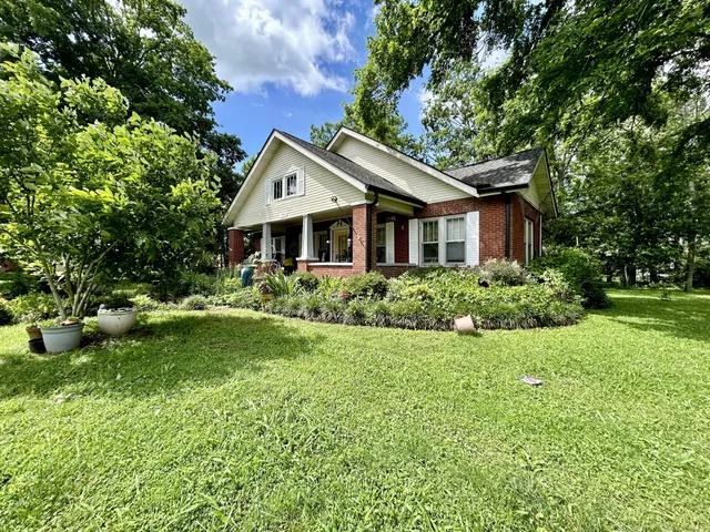 $245,000 | 395 Market Street, Elkton, TN 38455